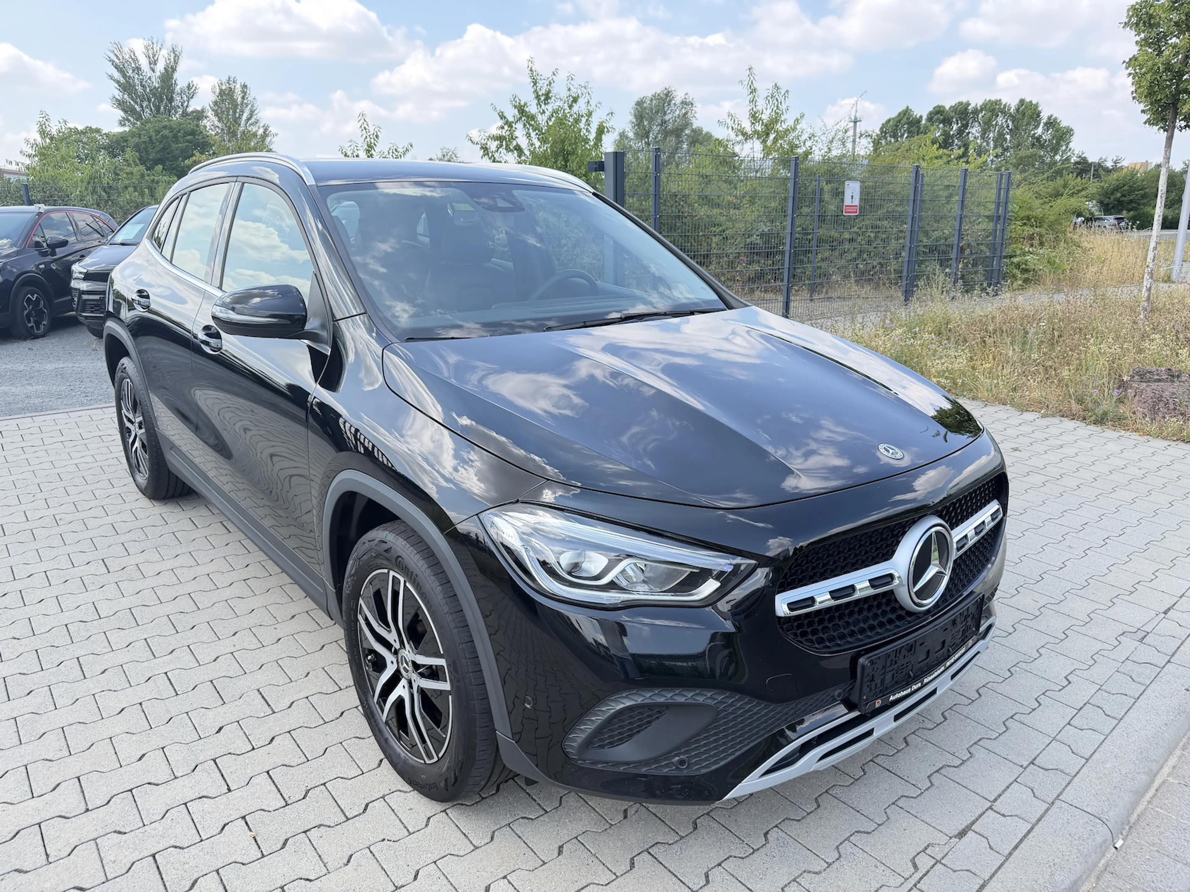 Mercedes-Benz GLA 220 d 4Matic Aut. Navi+Leder+Led+Kamera+Shz — photo 6