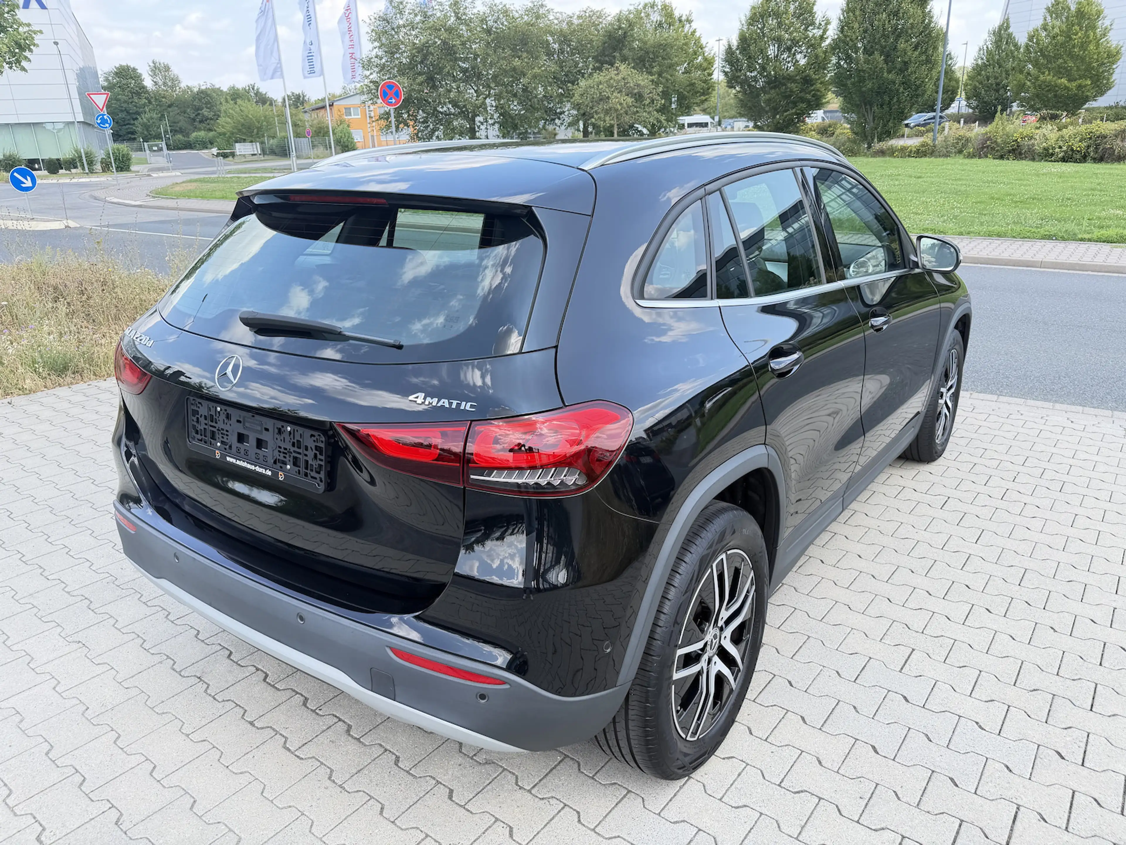 Mercedes-Benz GLA 220 d 4Matic Aut. Navi+Leder+Led+Kamera+Shz — photo 3
