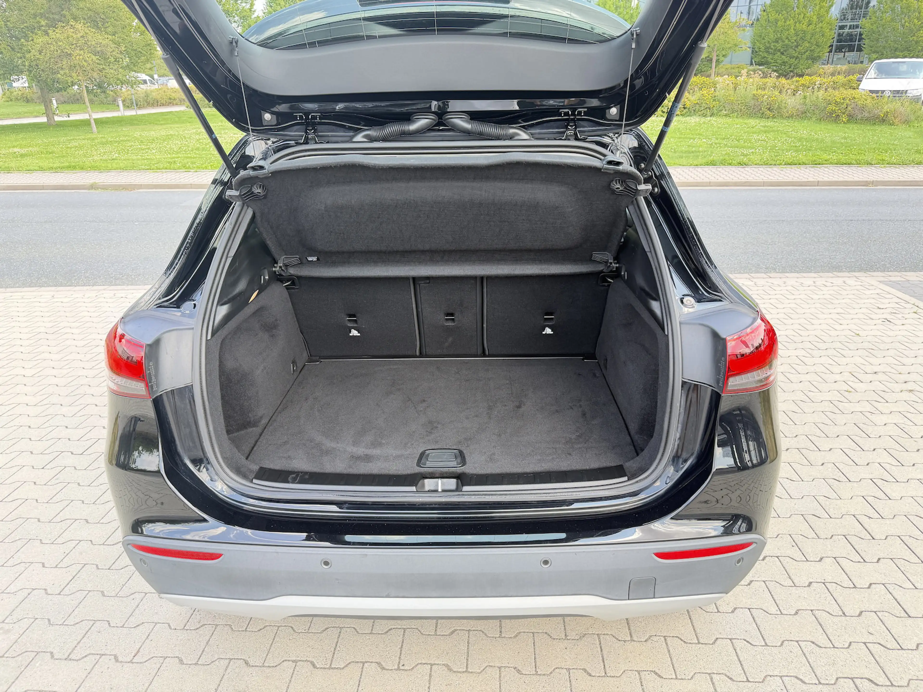 Mercedes-Benz GLA 220 d 4Matic Aut. Navi+Leder+Led+Kamera+Shz — photo 15