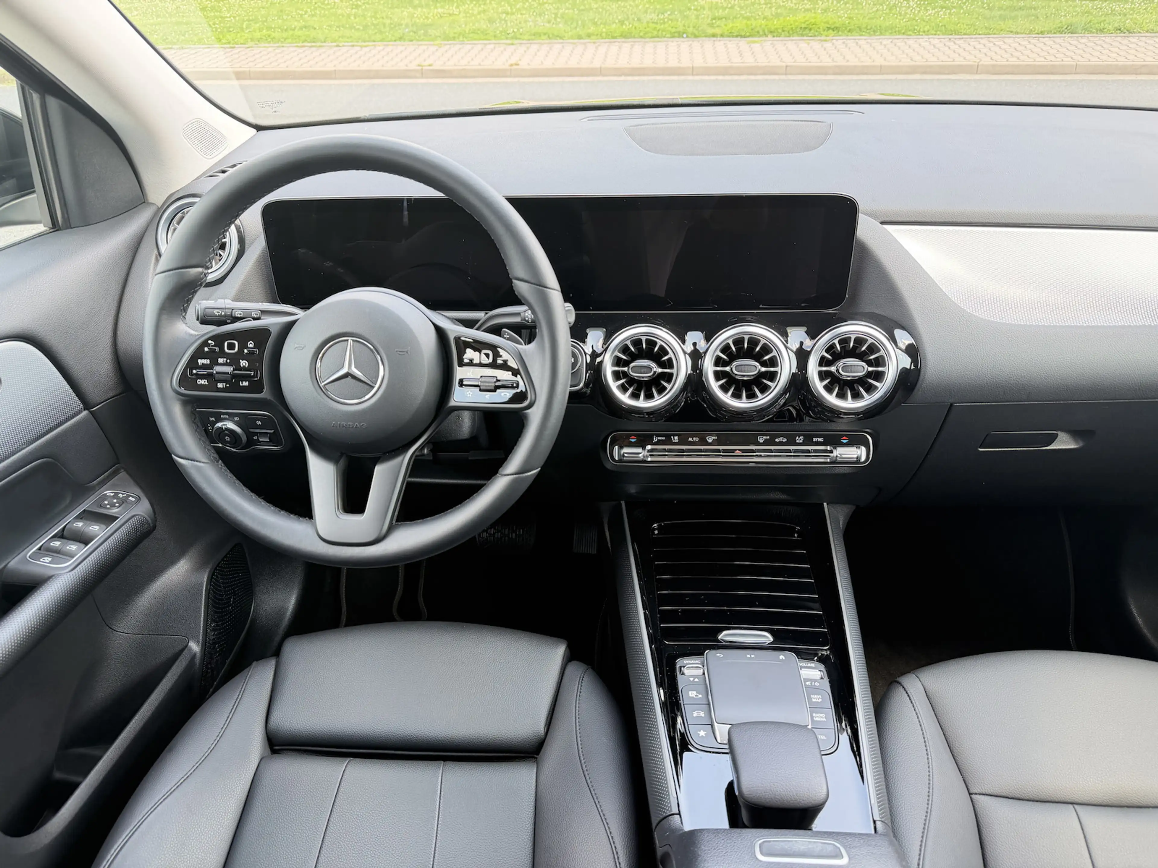Mercedes-Benz GLA 220 d 4Matic Aut. Navi+Leder+Led+Kamera+Shz — photo 4