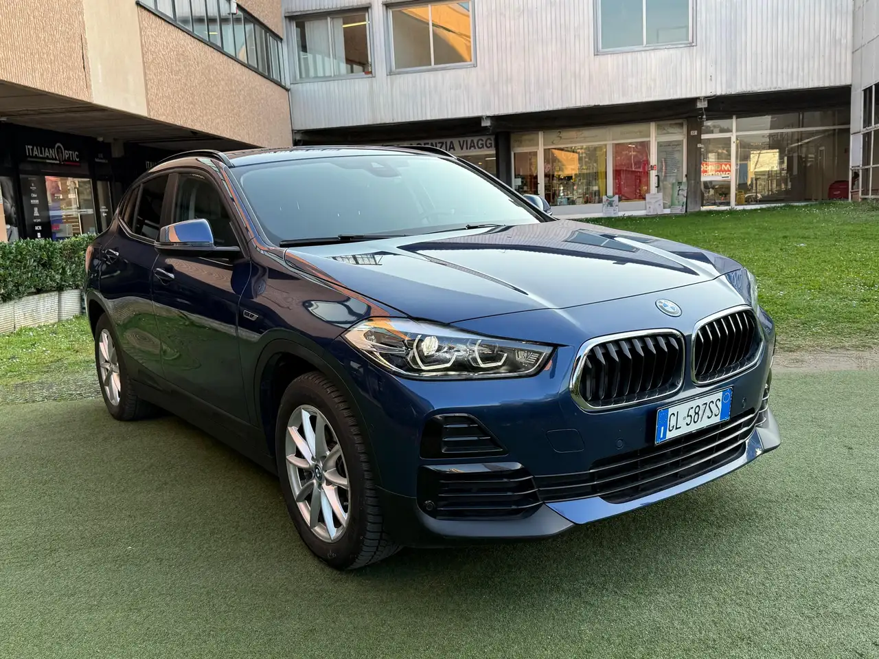BMW X2 xdrive25e Advantage Auto 30000KM UNIPROP. 2