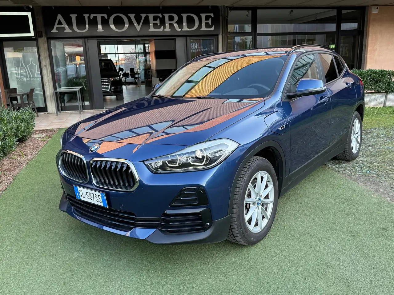 BMW X2 xdrive25e Advantage Auto 30000KM UNIPROP.