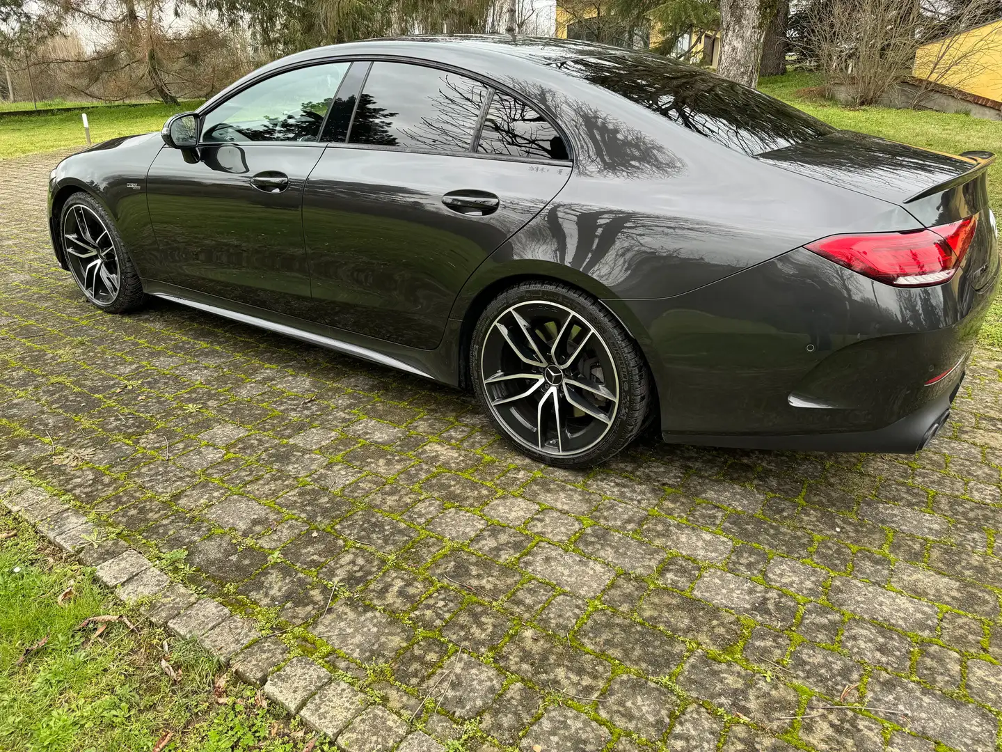 Mercedes-Benz CLS 53 AMG CLS Coupe AMG 53 eq-boost 4matic+ auto crna - 1