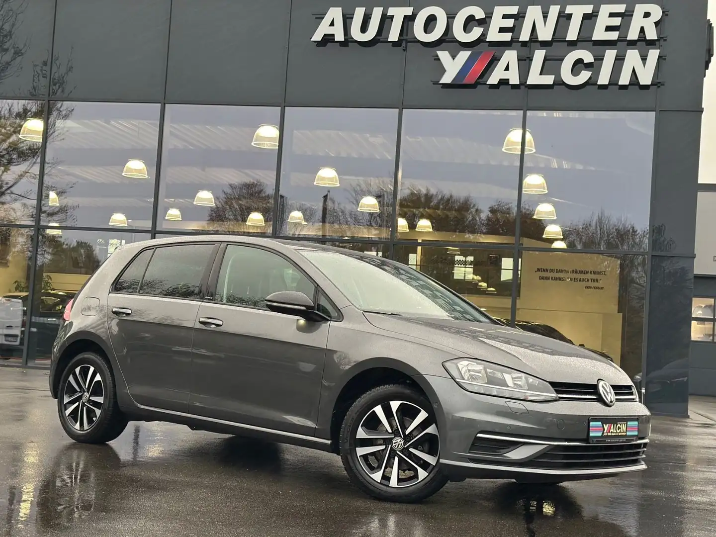 Volkswagen Golf 1.0 TSI OPF IQ.DRIVE 2.HA/DYNAUDIO/NAV/LM Grau - 1