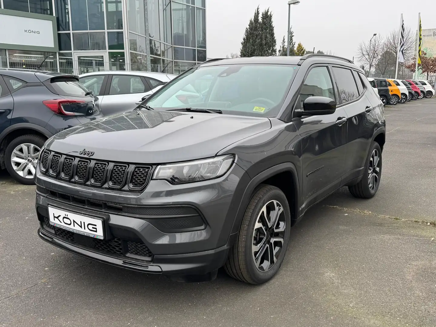 Jeep Compass 1.5 Night Eagle *CarPlay*Kamera*LED* Grijs - 1