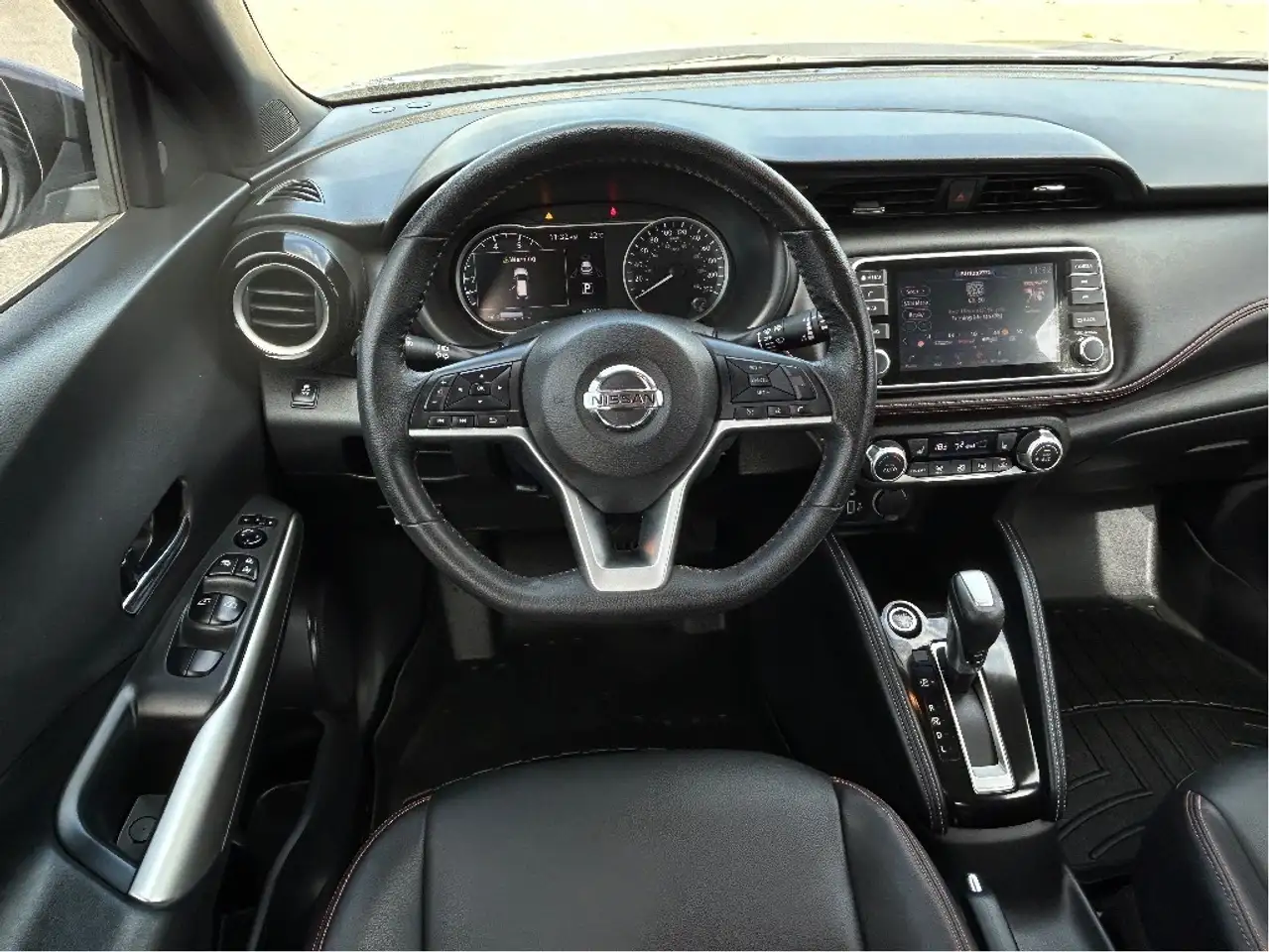 Nissan Kicks снимка Nissan Kicks