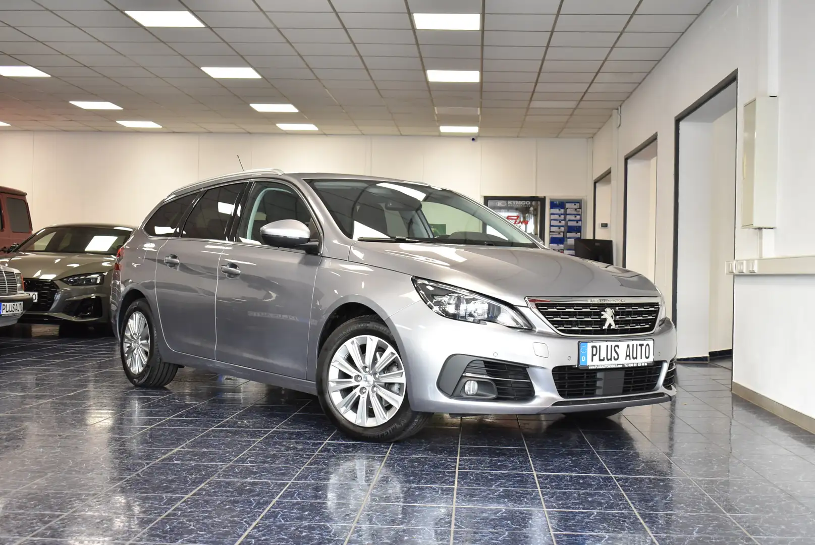 Peugeot 308 SW 130 Allure Navi PDC Kam. ACC Sitzheizung Grau - 2