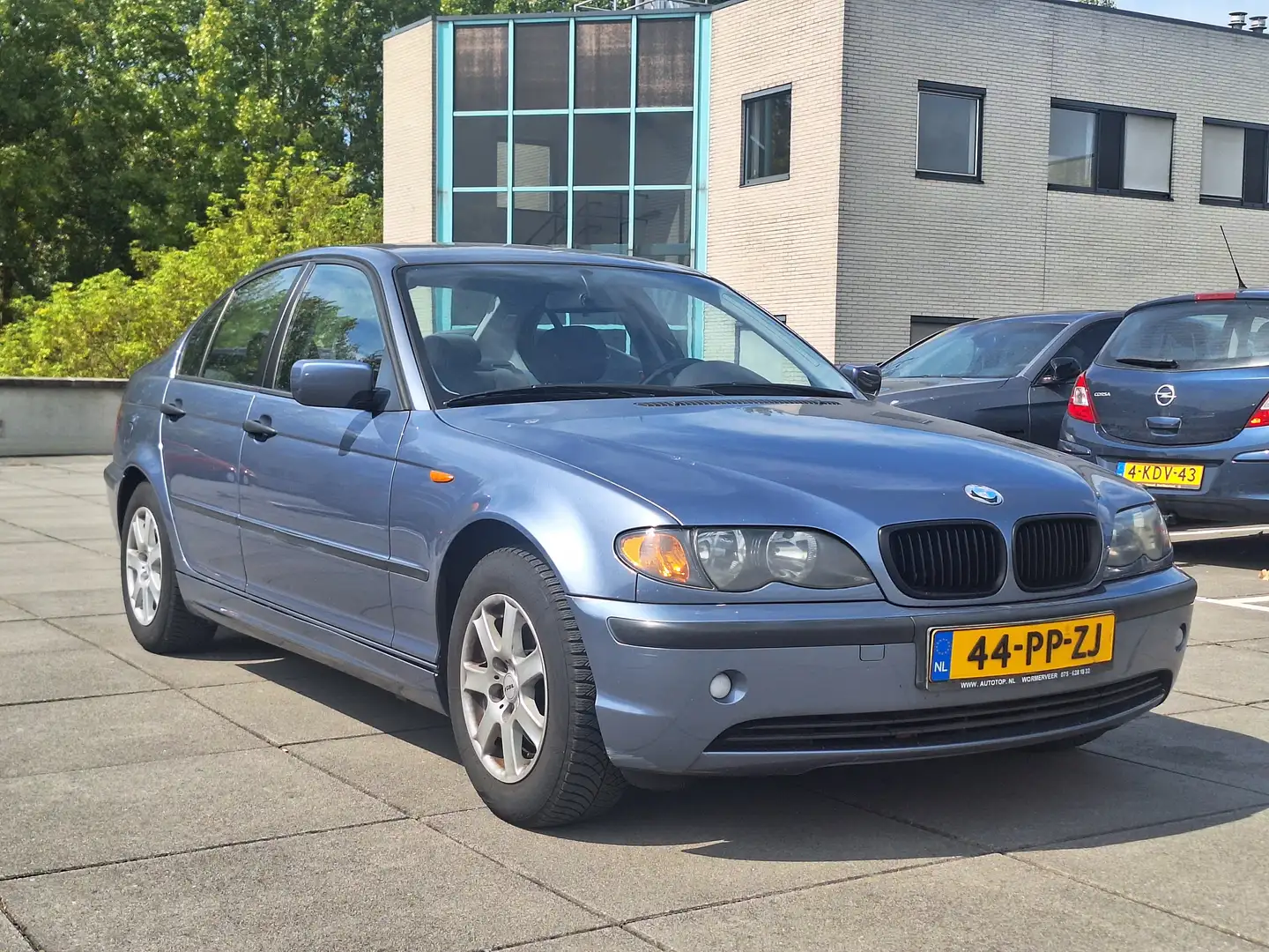 BMW 316 316i € 2850,- Airco Apk Trekhaak Navigatie Sdn Niebieski - 1