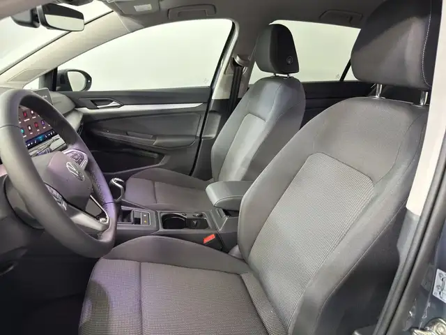 Volkswagen Golf view 13