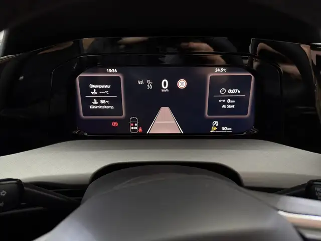 Volkswagen Golf view 9