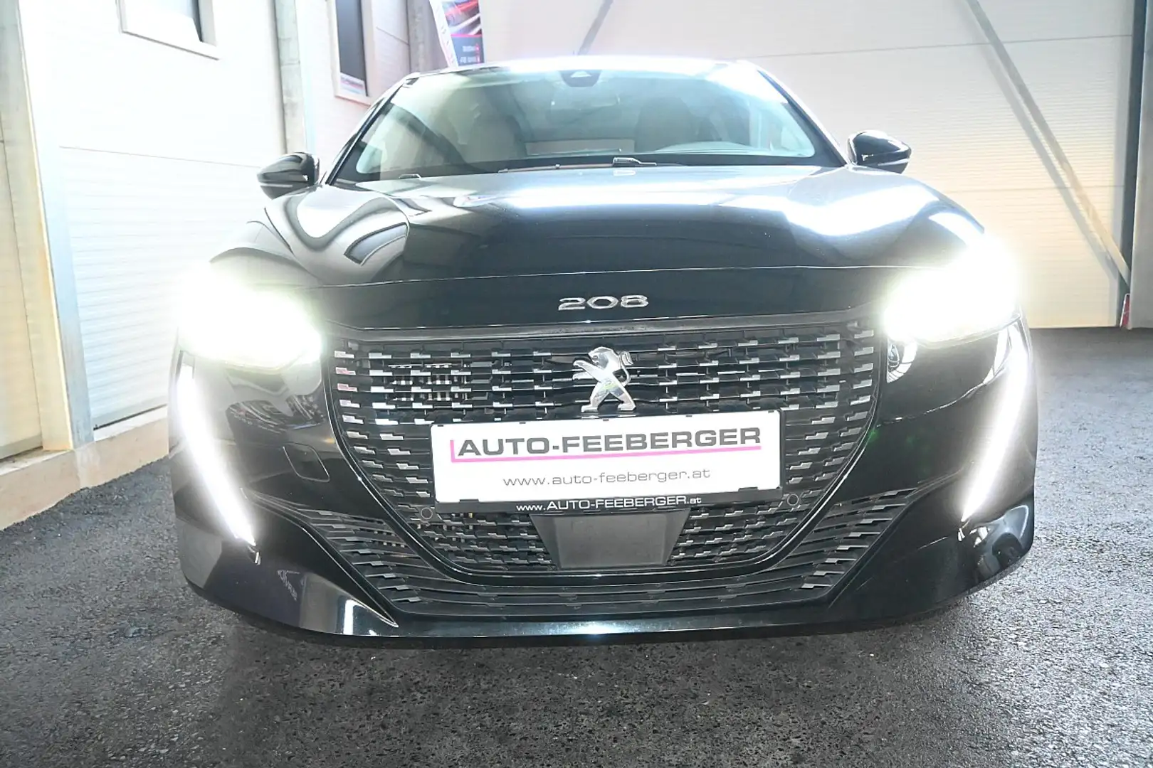 Peugeot 208 Allure PureTech 100 S&S EAT8 Aut. LED,ACC,NAVI... Schwarz - 2