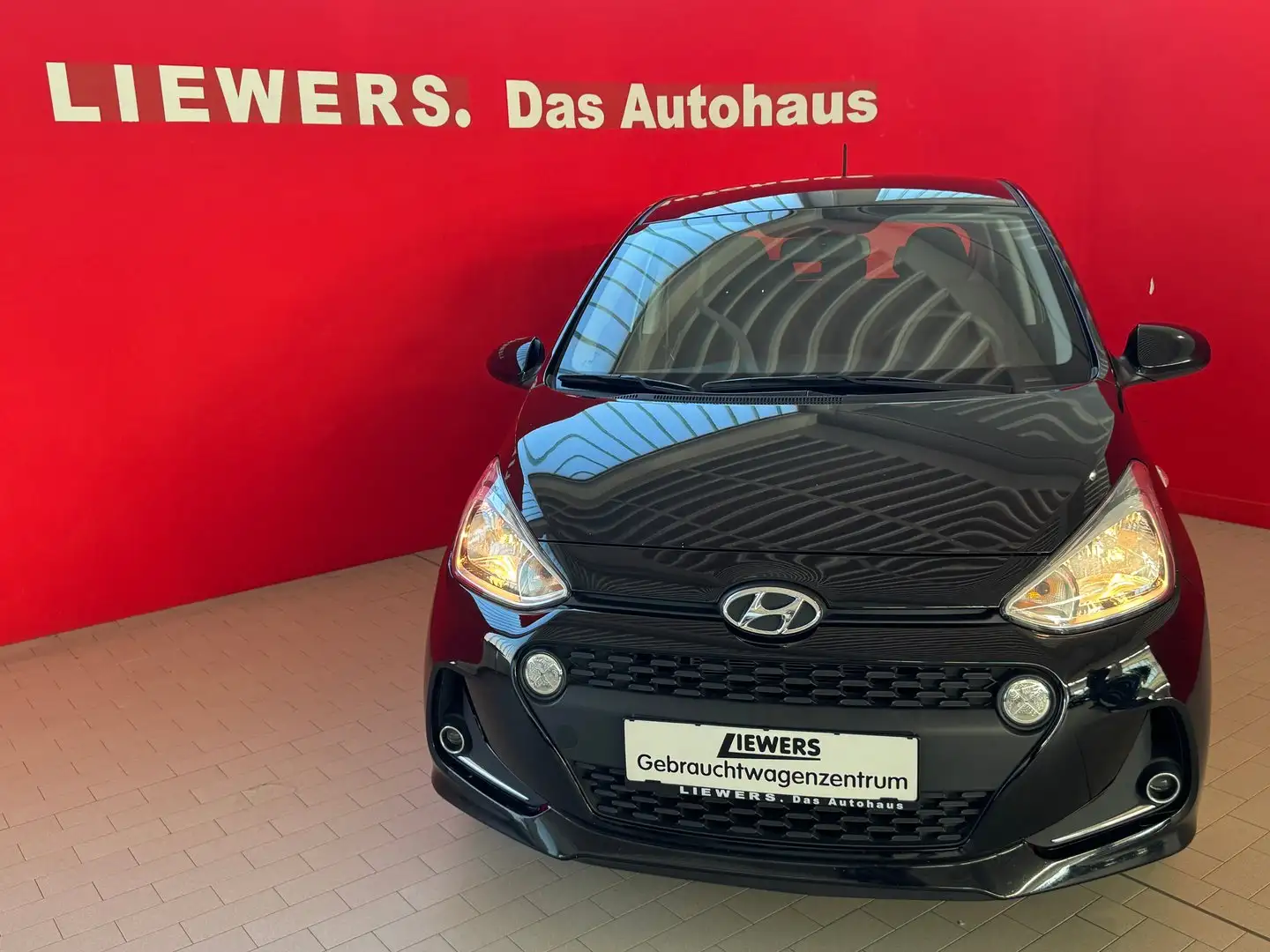 Hyundai i10 LEVEL 3 Schwarz - 2