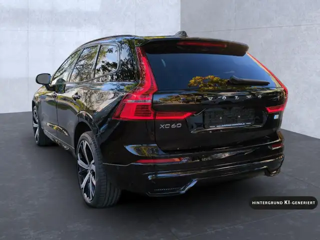 Volvo XC60 view 5
