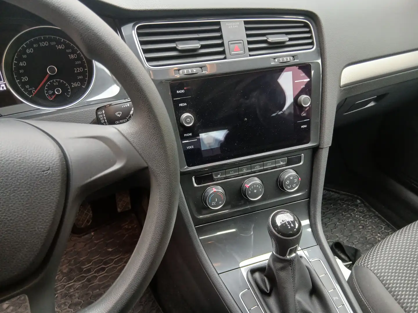 Volkswagen Golf Golf Rabbit 40 1,6 TDI Rabbit 40 und NAVI Weiß - 2