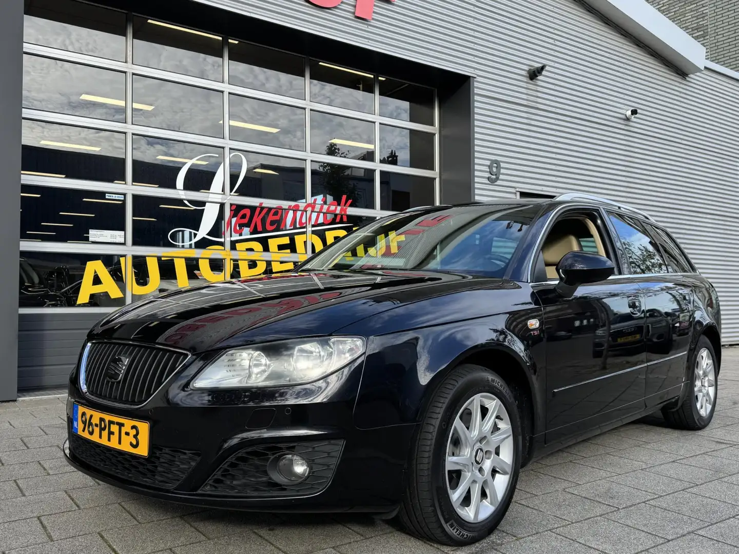SEAT Exeo ST 1.8 TSI Businessline High - Navigatie I Airco I Zwart - 1