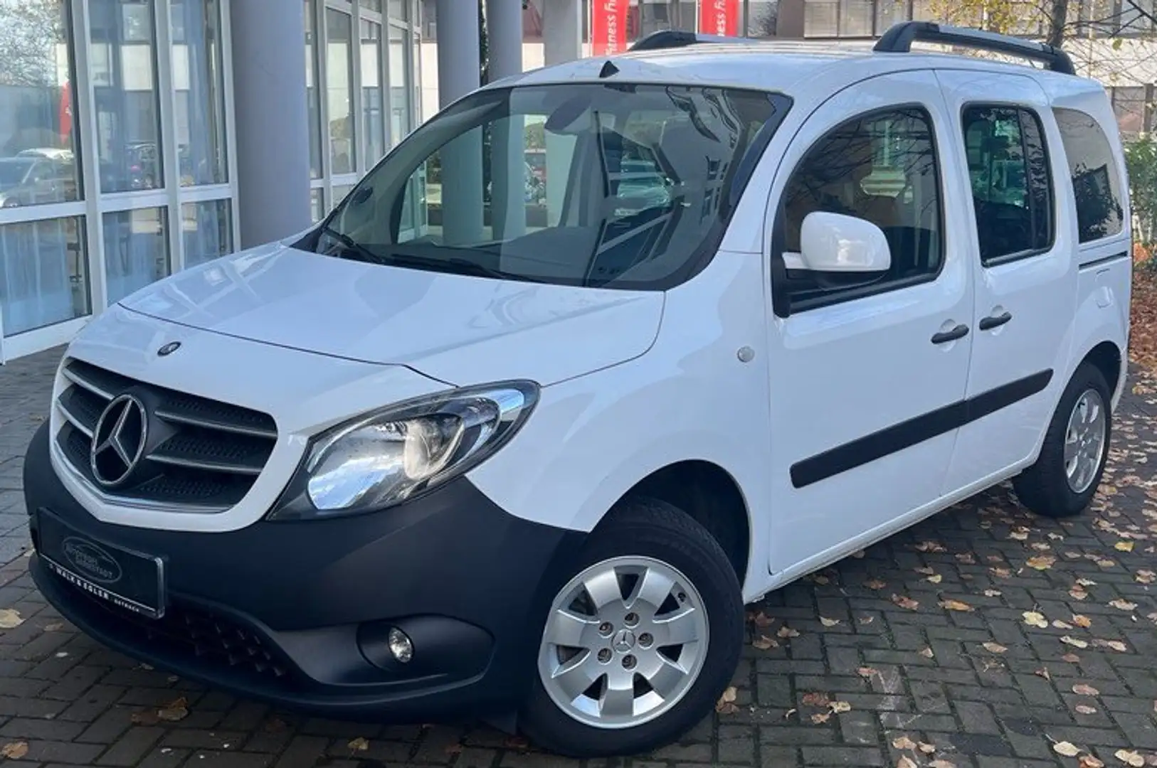 Mercedes-Benz Citan TÜV AU NEU*PDC*TEMPOMAT*KLIMA*SITZ-HZ Weiß - 1