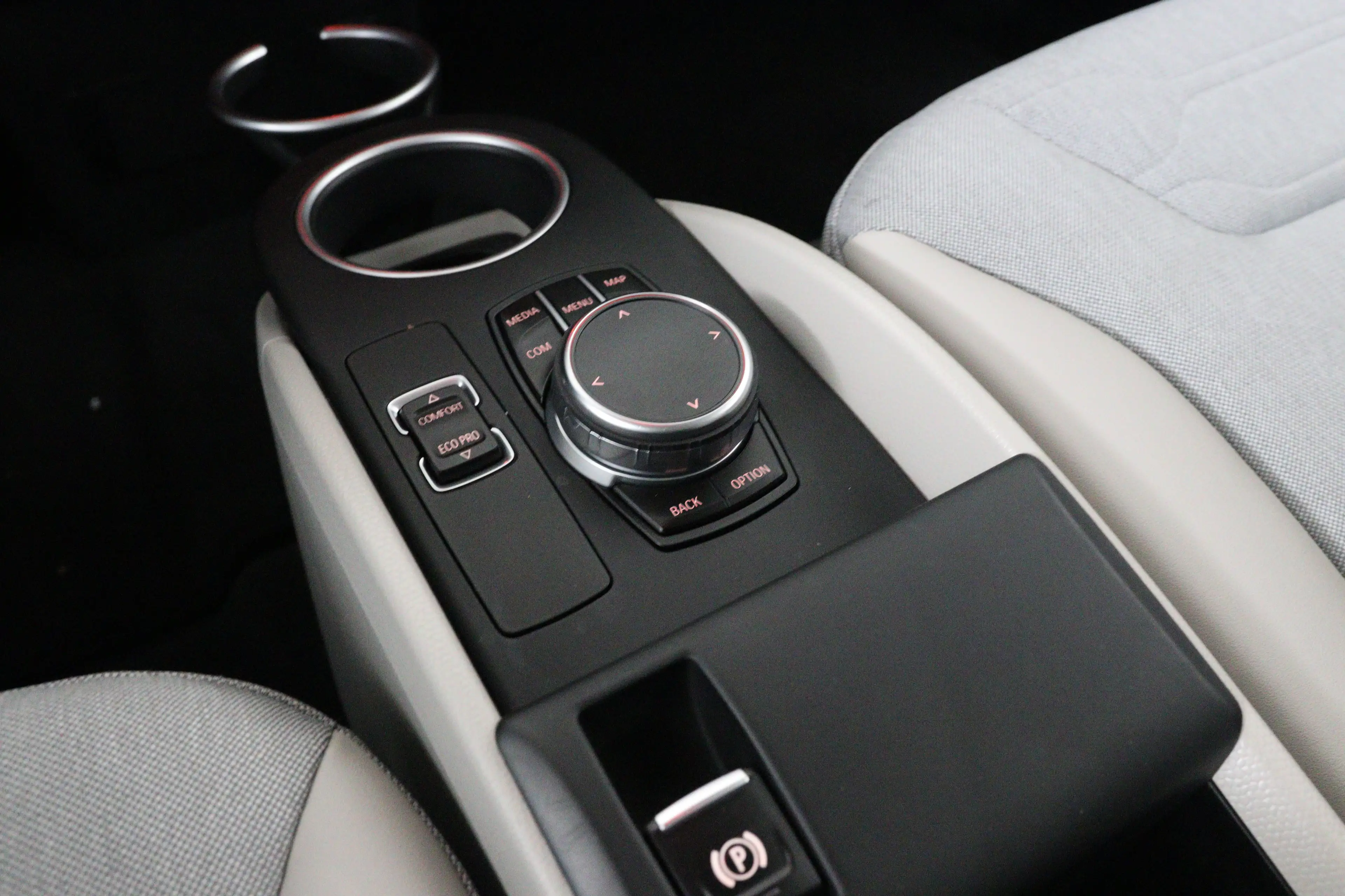 BMW i3 Basis iPerformance 94Ah 33 kWh | Dealer Onderhoud — photo 36