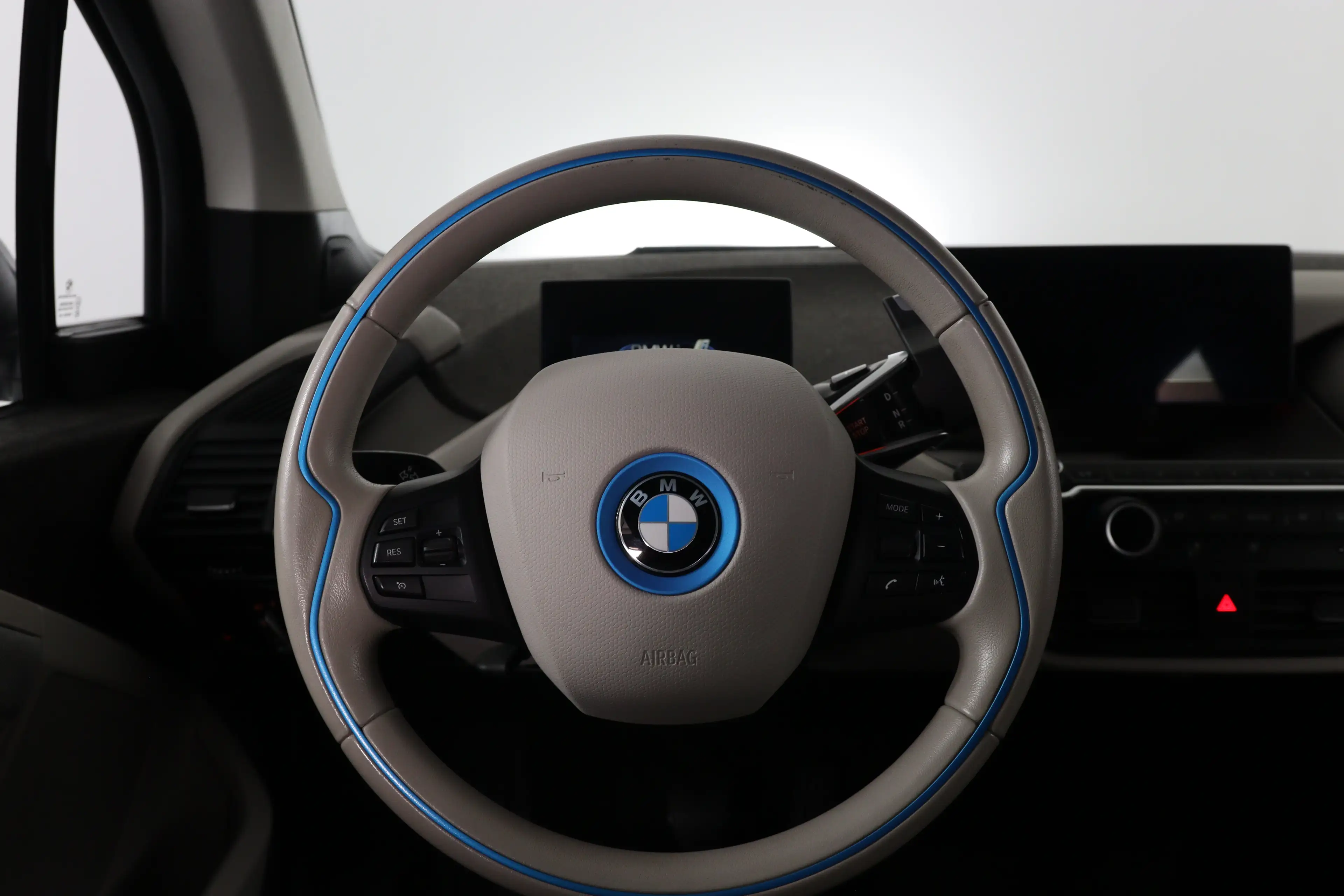 BMW i3 Basis iPerformance 94Ah 33 kWh | Dealer Onderhoud — photo 24