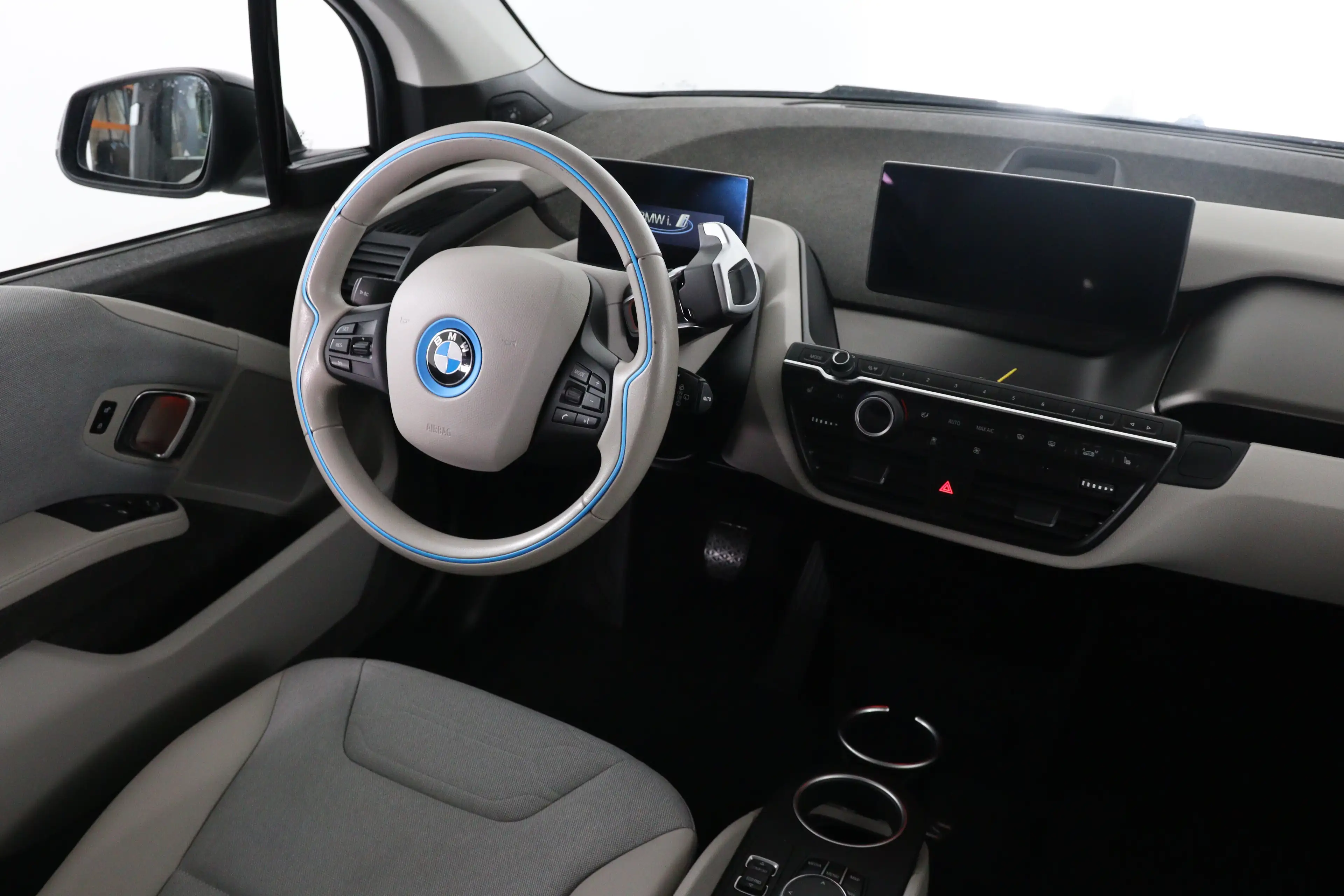 BMW i3 Basis iPerformance 94Ah 33 kWh | Dealer Onderhoud — photo 23