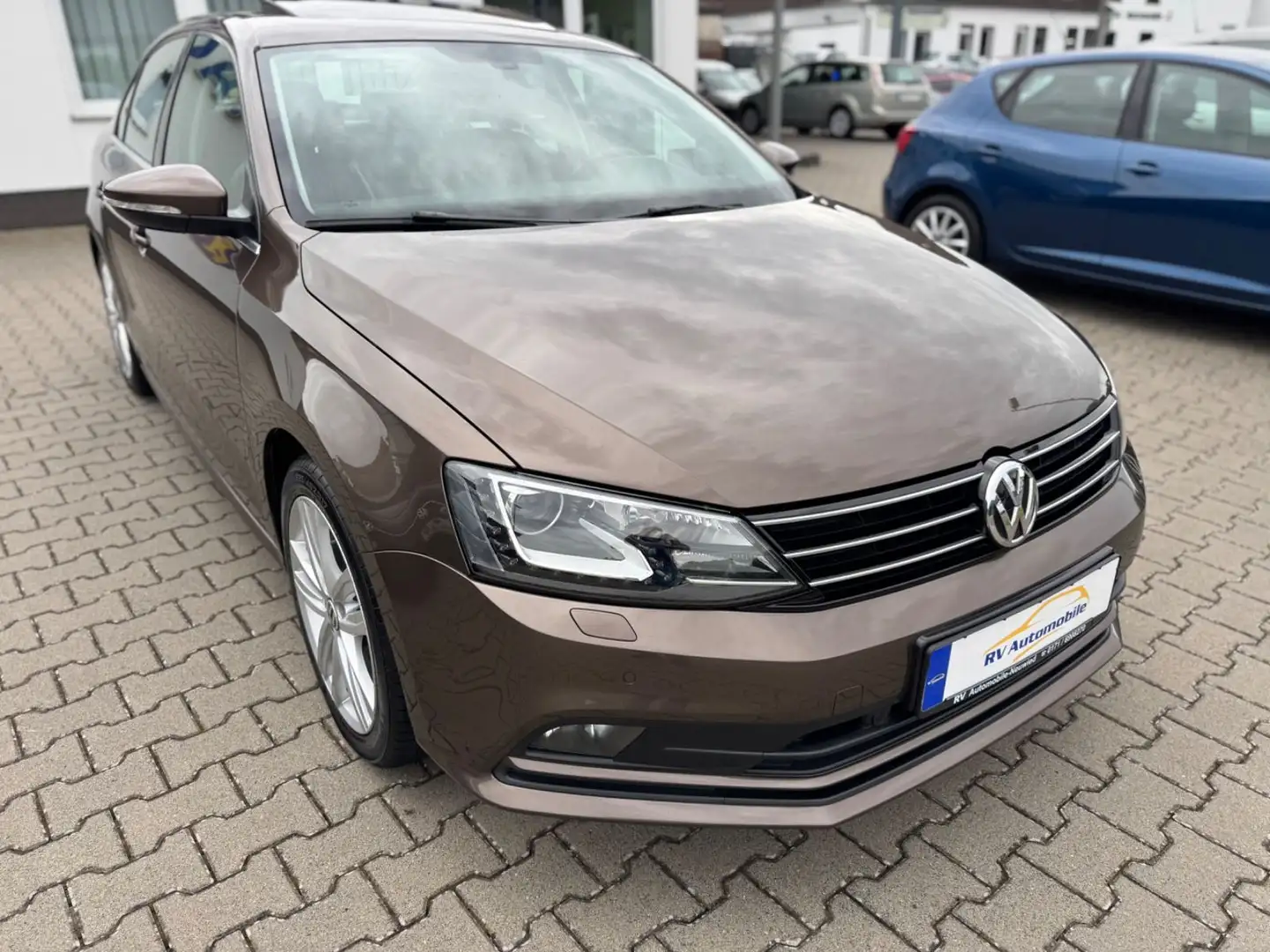 Volkswagen Jetta VI Allstar BMT Braun - 2