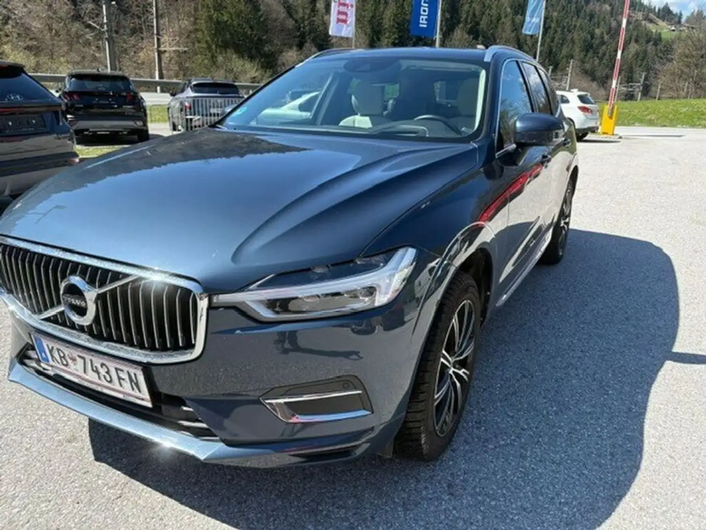 Volvo XC60 Inscription AWD Blau - 2