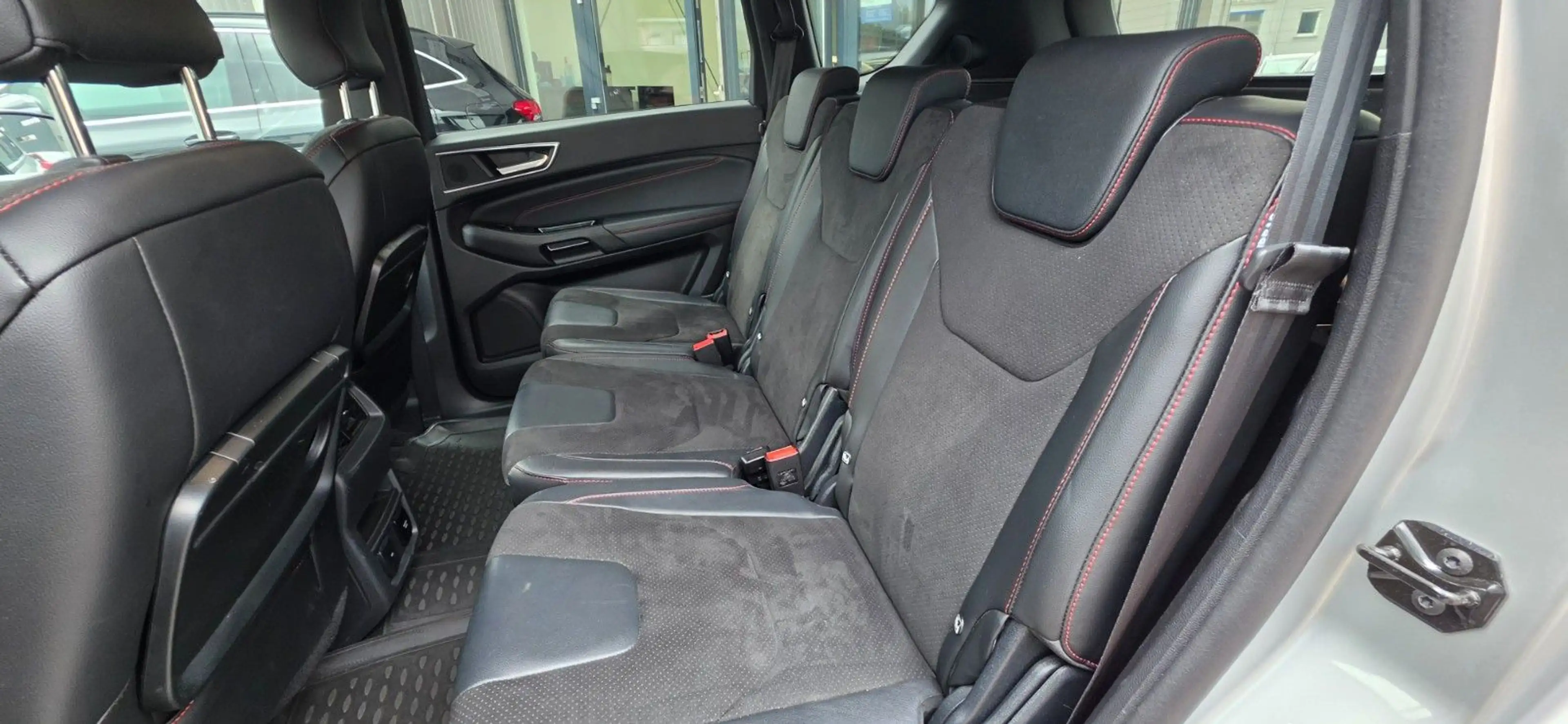 Ford S-Max ST-Line*AHK*ASSIST*ACC*LED*WINTERP.* — photo 12