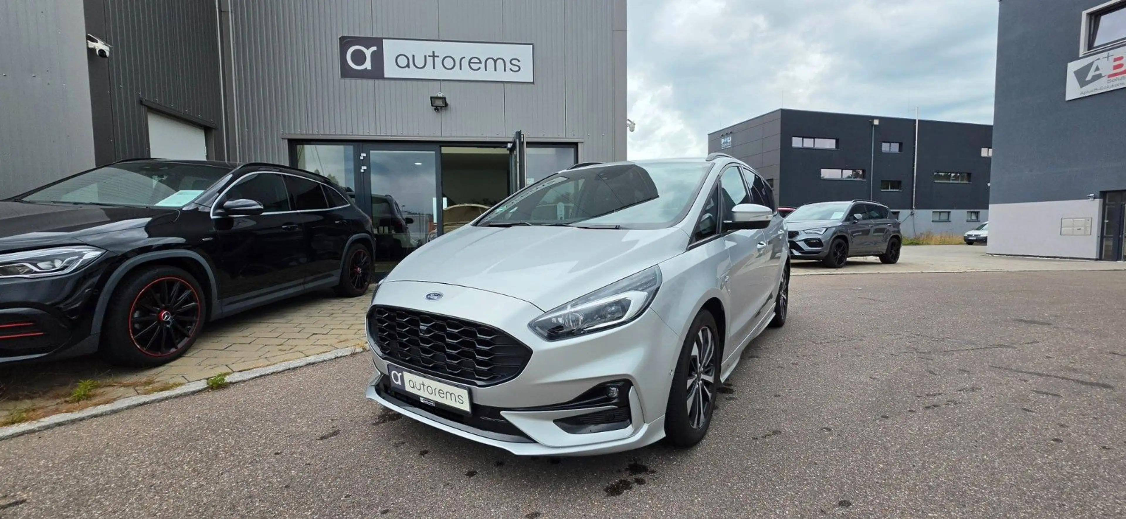 Ford S-Max ST-Line*AHK*ASSIST*ACC*LED*WINTERP.*
