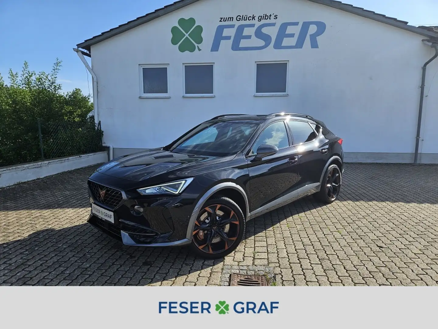 CUPRA Formentor VZ 2.0 TSI DSG AHK BREMBO LEDER PANO Schwarz - 1