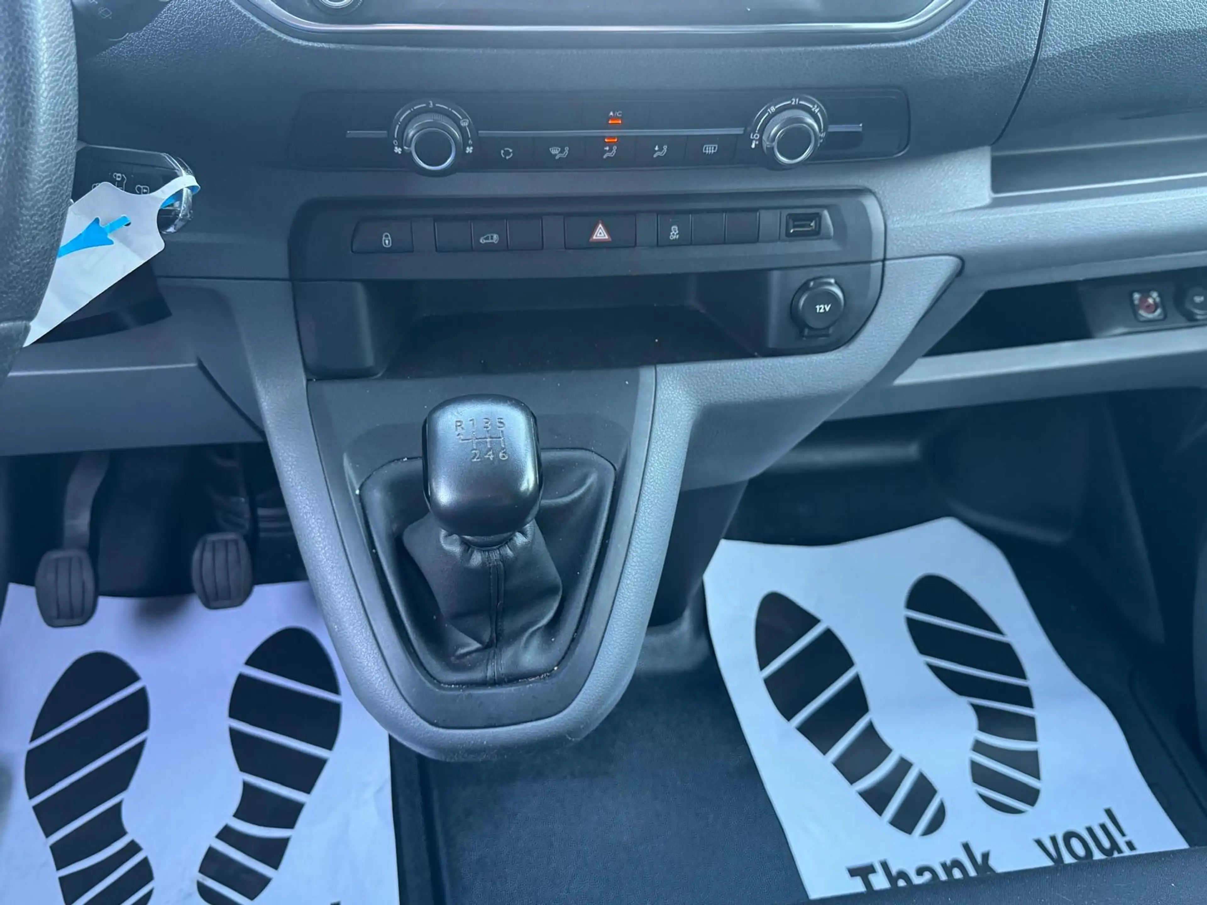 Peugeot Expert 2.0 BlueHDi L2/Etat neuf/Airco/Euro6b/6 places — photo 10