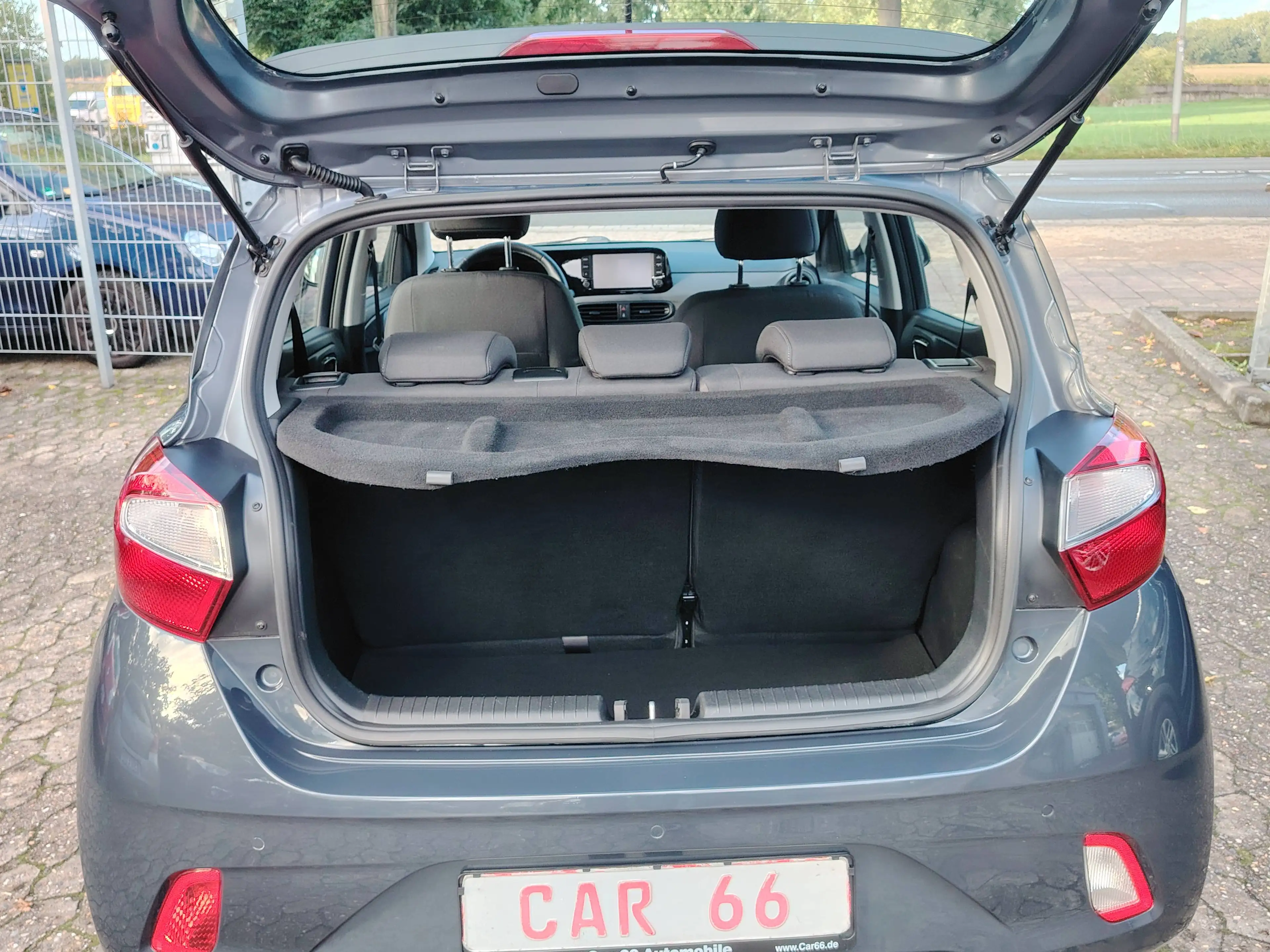 Hyundai i10 Trend — photo 14