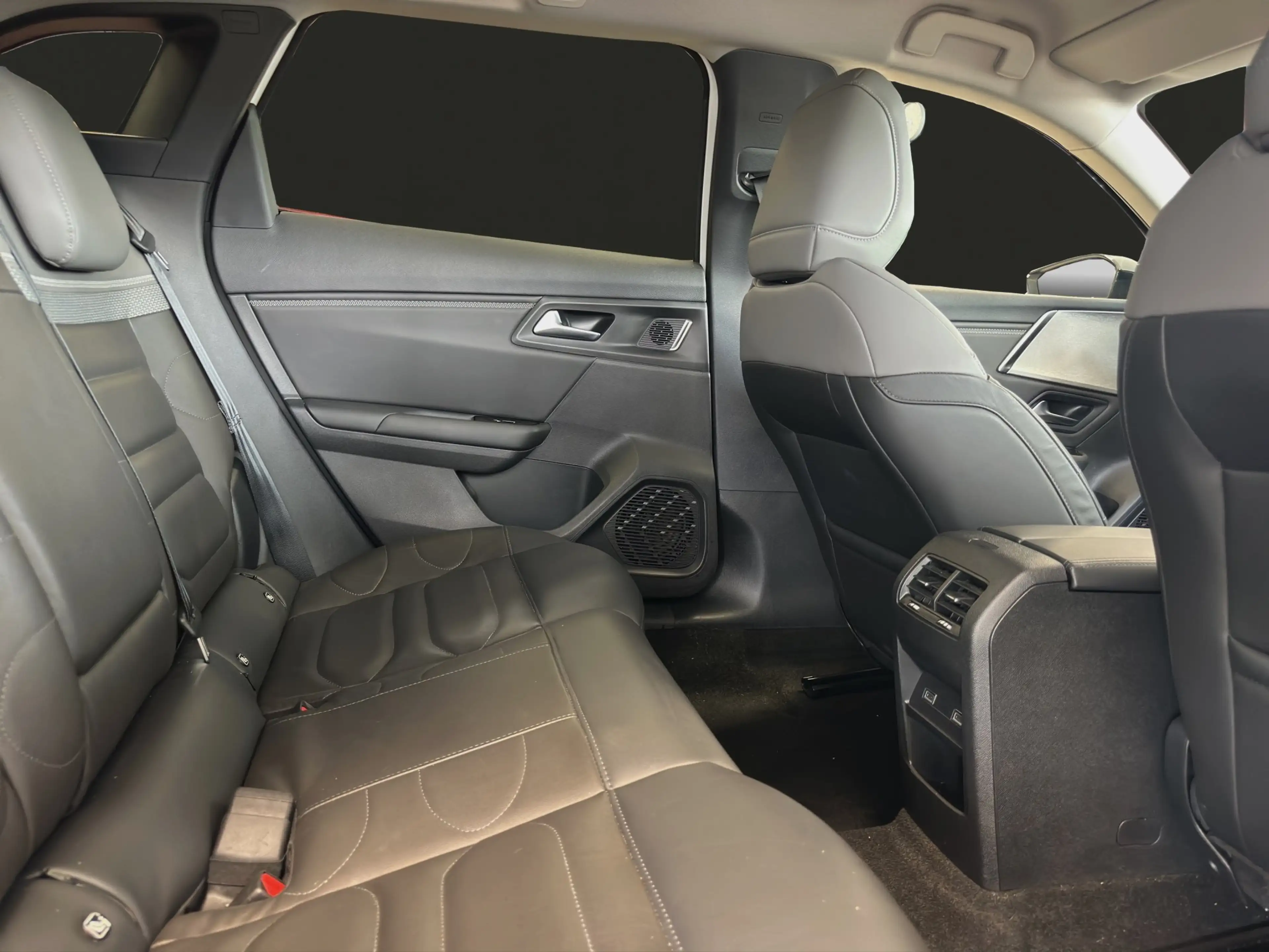 Citroen C5 X Plus 1.2 145 eDSC6 Hybrid PDC/RFK/SHZ/LED/DAB/NAVI — photo 6