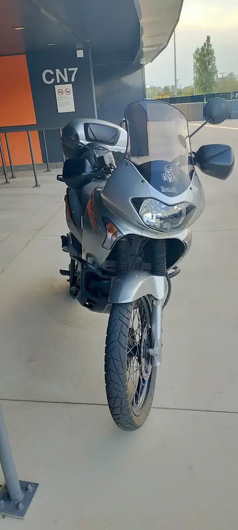 Honda XL 650 Gri - 2
