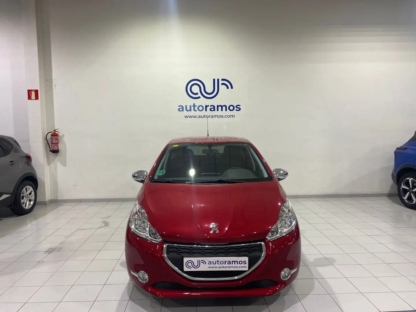 Peugeot 208 1.2 PureTech Style 82 Rouge - 2
