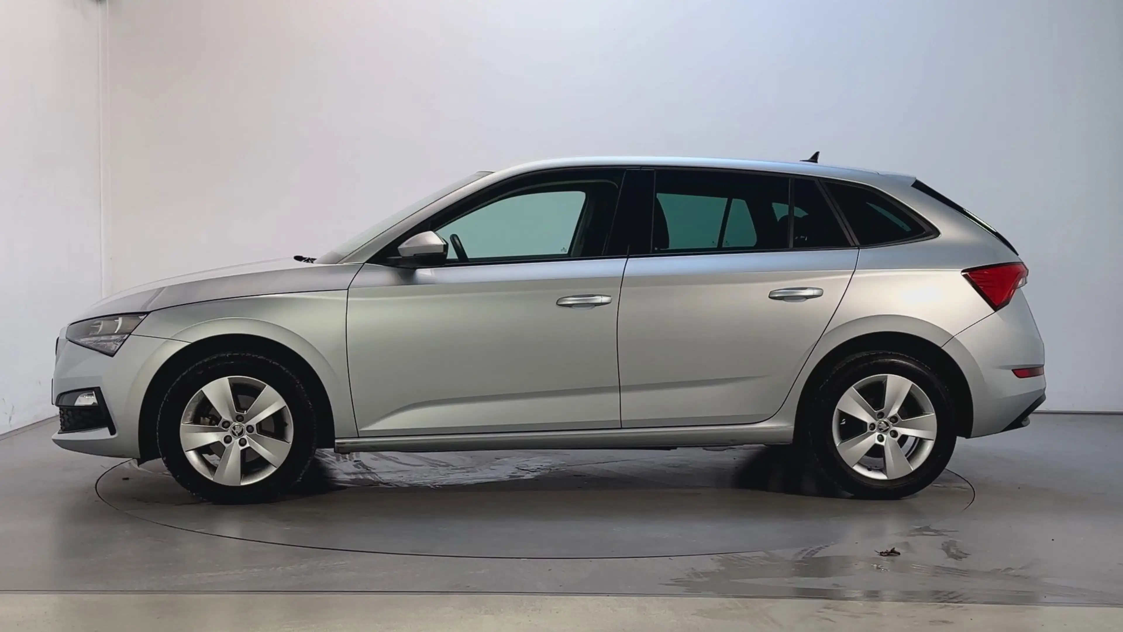 Skoda Scala 1.0 TSI 110pk Ambition Parkeersensoren Navigatie A — photo 14