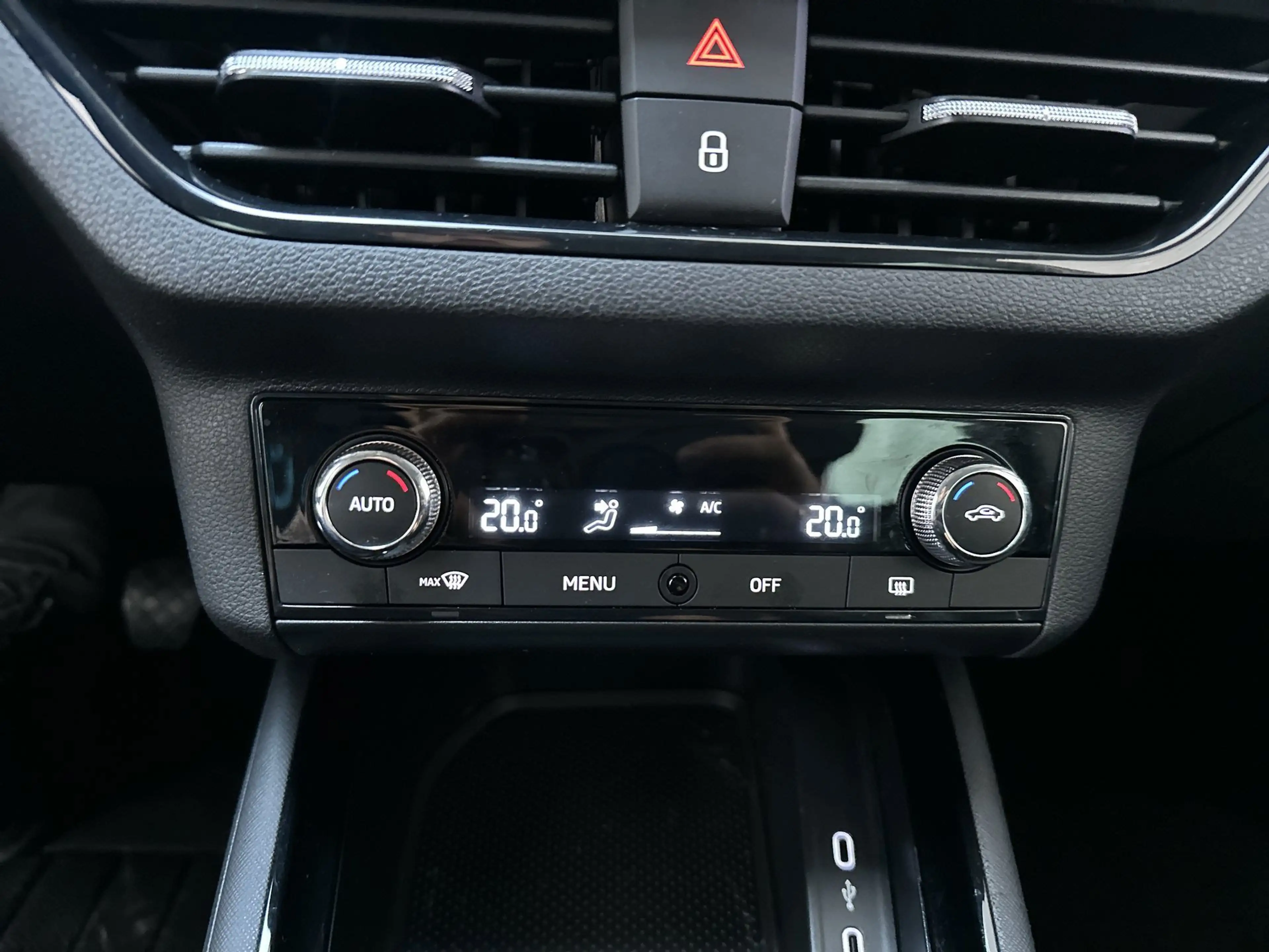 Skoda Scala 1.0 TSI 110pk Ambition Parkeersensoren Navigatie A — photo 9