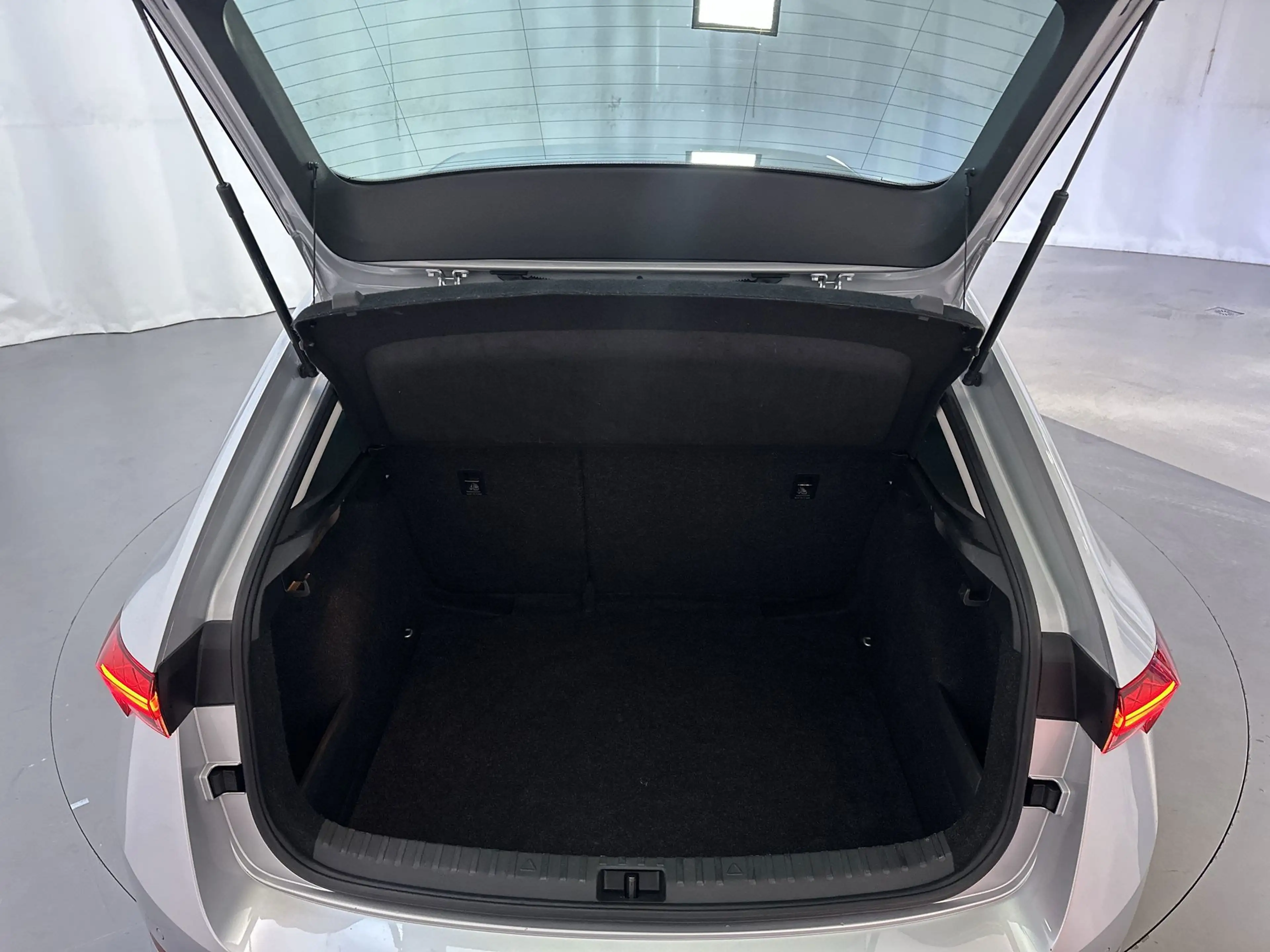 Skoda Scala 1.0 TSI 110pk Ambition Parkeersensoren Navigatie A — photo 15