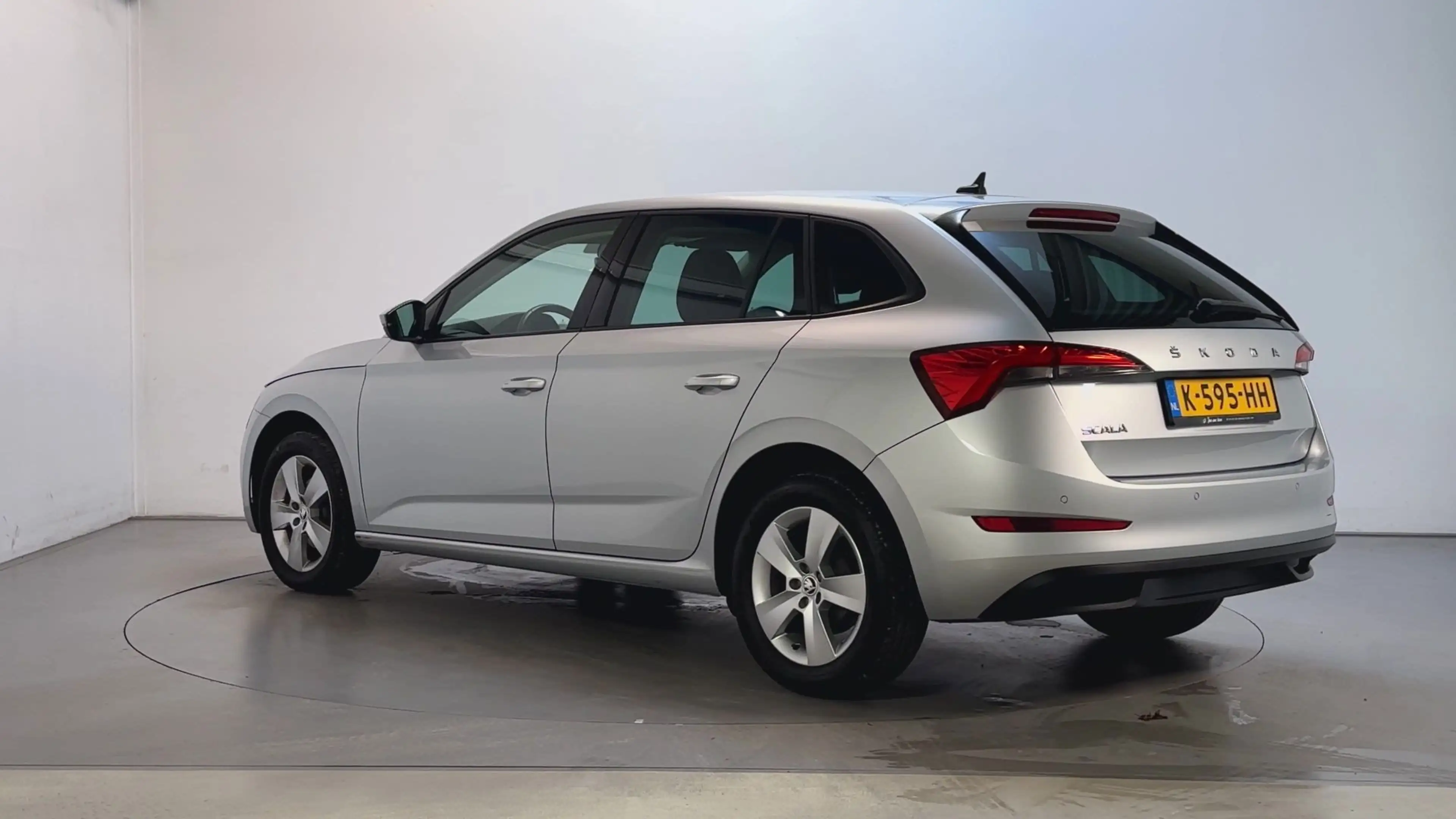 Skoda Scala 1.0 TSI 110pk Ambition Parkeersensoren Navigatie A — photo 6