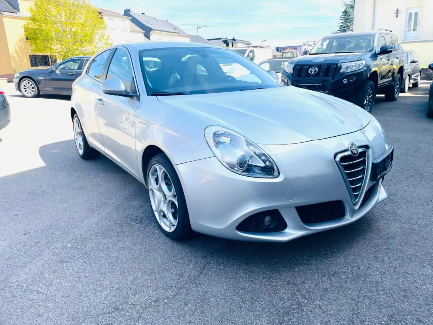 Alfa Romeo Giulietta 1.4 TB MultiAir Boîte auto *Garantie 12 mois* Grigio - 2