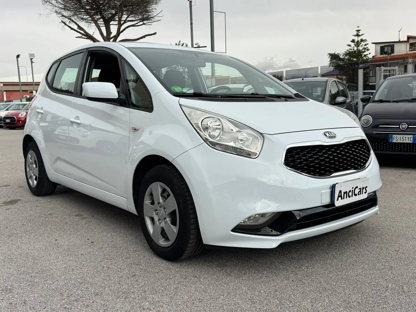 Kia Venga Venga 1.4 CRDi 90CV Active Bianco - 2