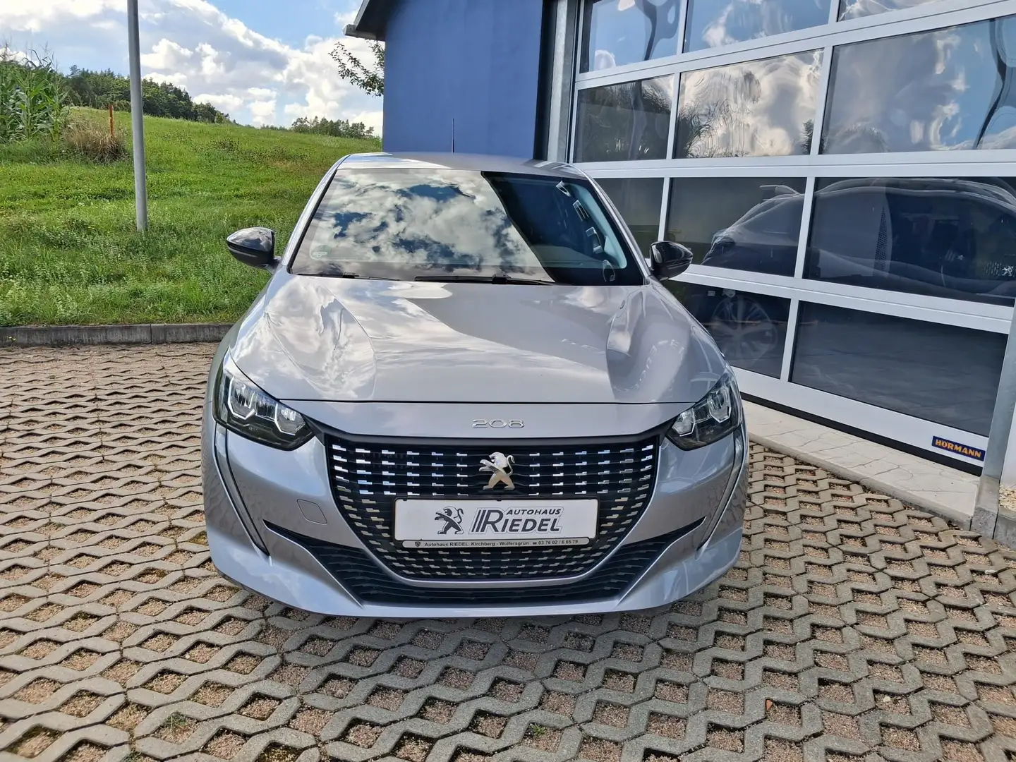 Peugeot 208 Active Pack Gris - 2