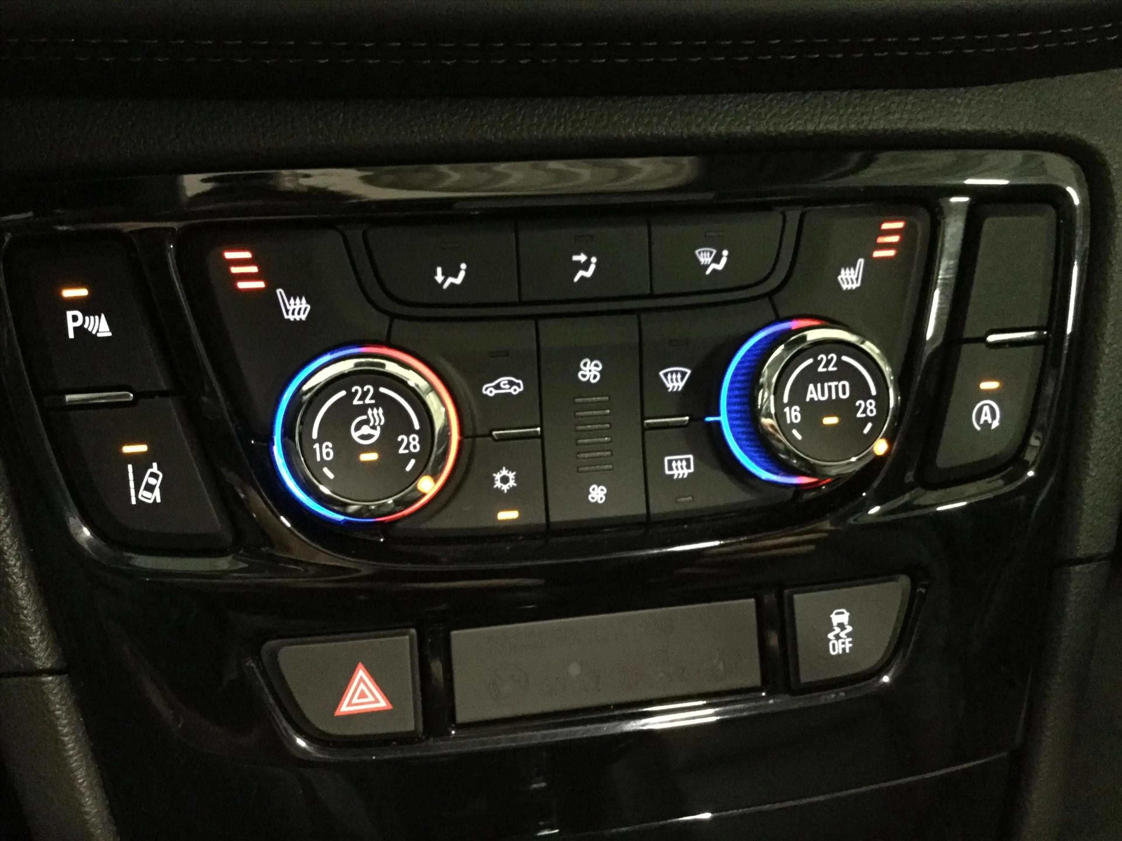 Opel Mokka X 1.4T 140PK Innovation *NAVI* — photo 14