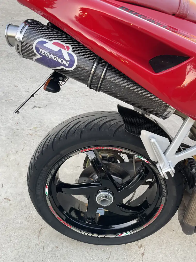 Ducati 748 s - 2
