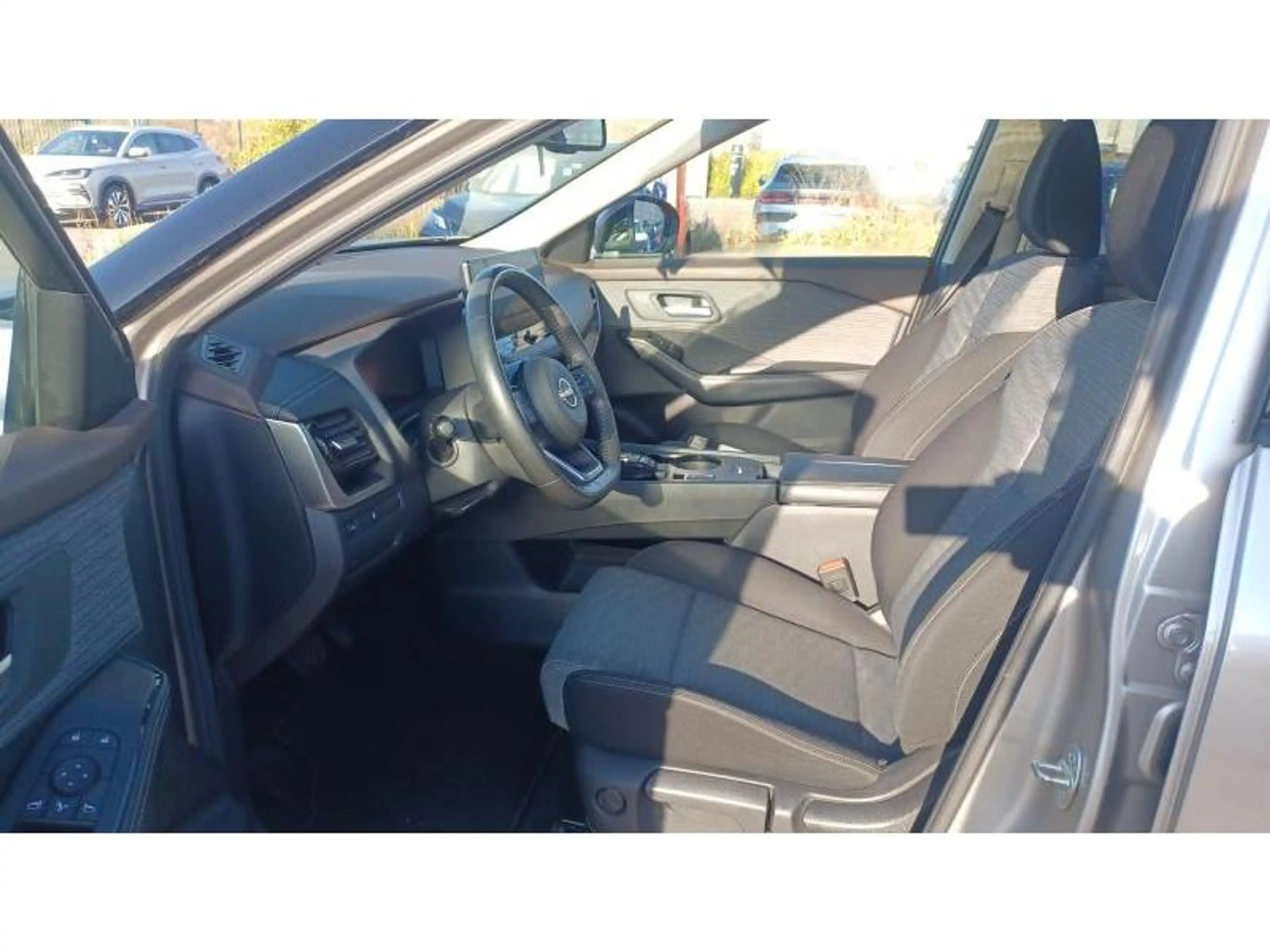 Nissan X-Trail Connecta — photo 15
