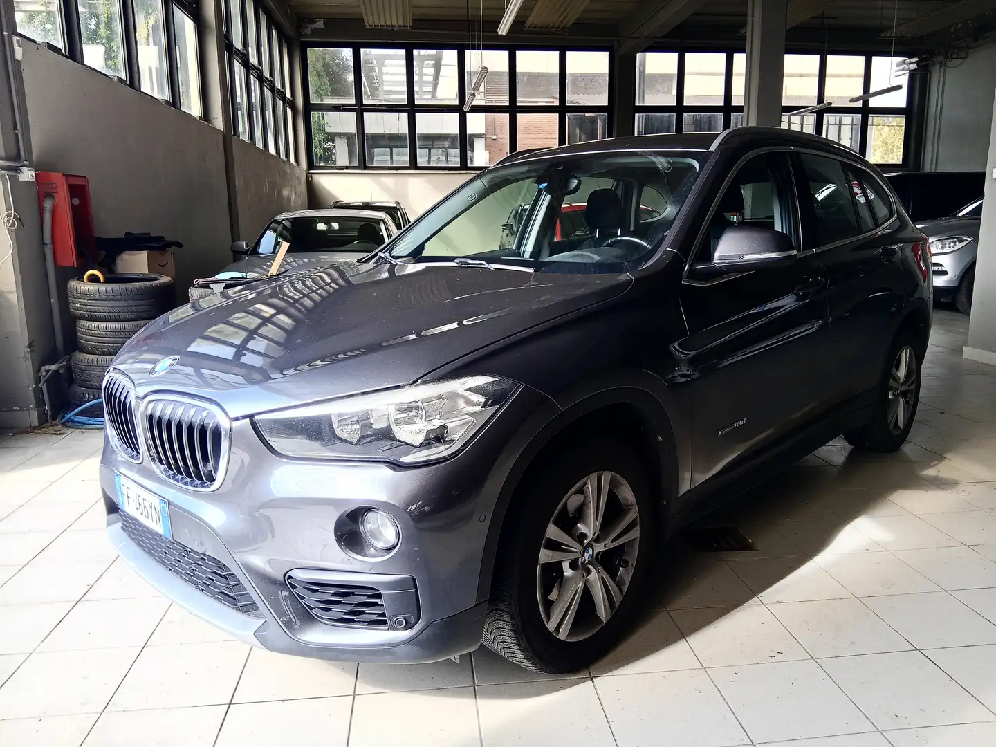 BMW X1 X1 F48 sdrive18d auto Grigio - 1