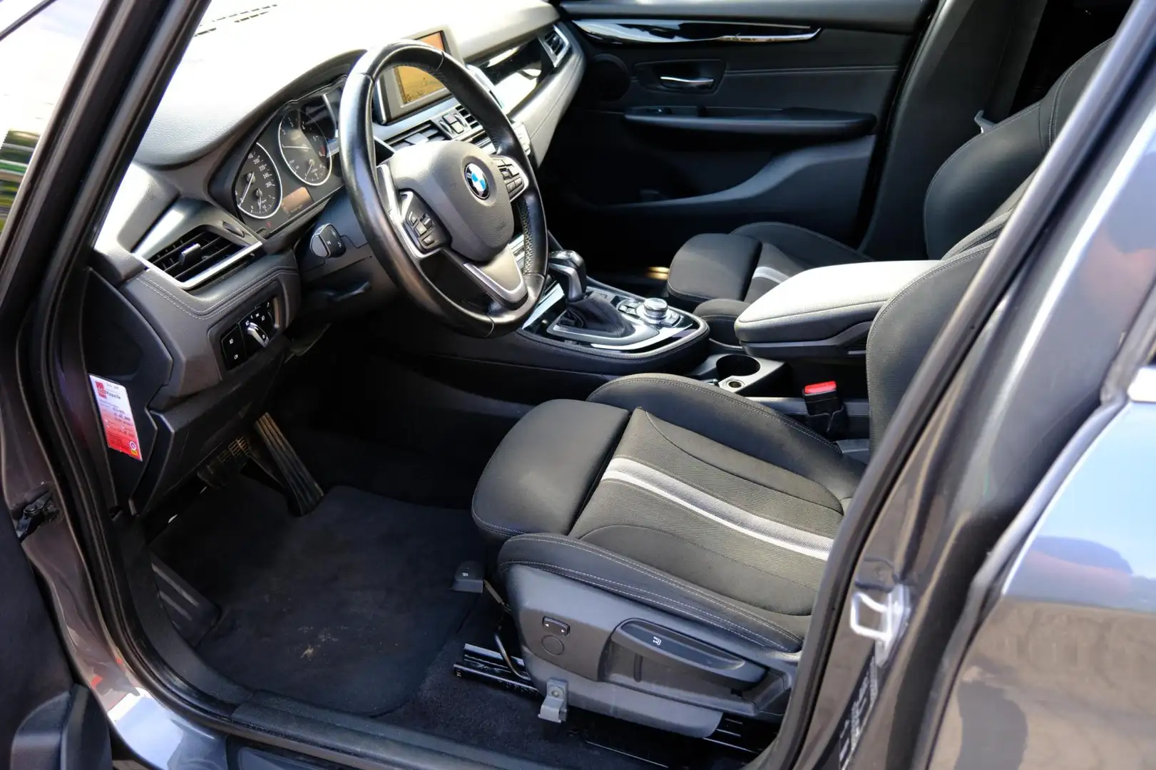 BMW 216 2-serie Active Tourer 216d Corporate Lease Executi Grijs - 2