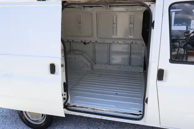 Ford Transit view 11