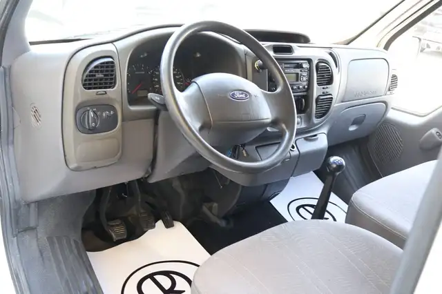 Ford Transit view 7