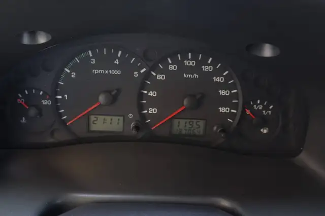 Ford Transit view 13