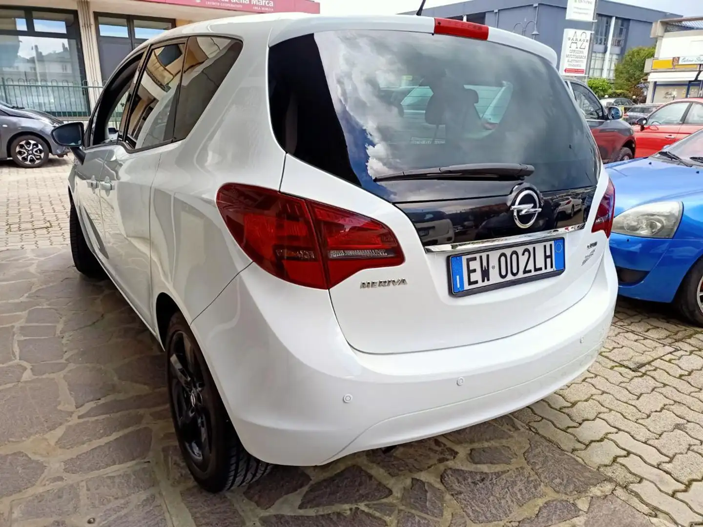 Opel Meriva 1.7 CDTI 110CV aut. Design Edition Weiß - 2