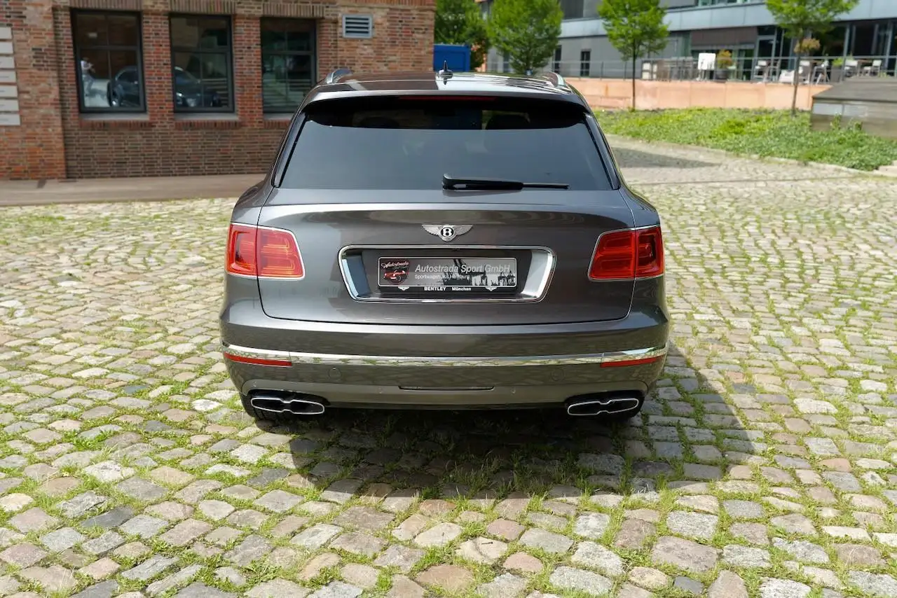 Bentley Bentayga V8 – Foto 6